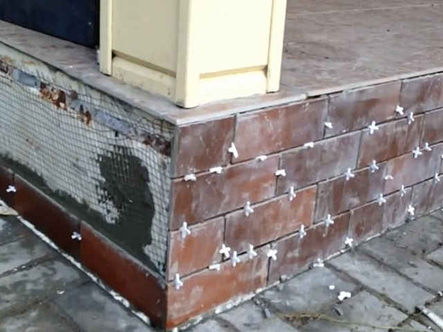 Монтаж клинкерной плитки на фасад